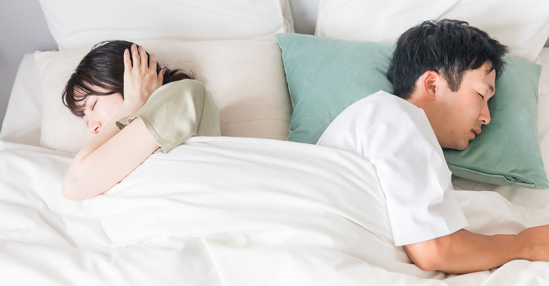 いびきで寝られない様子