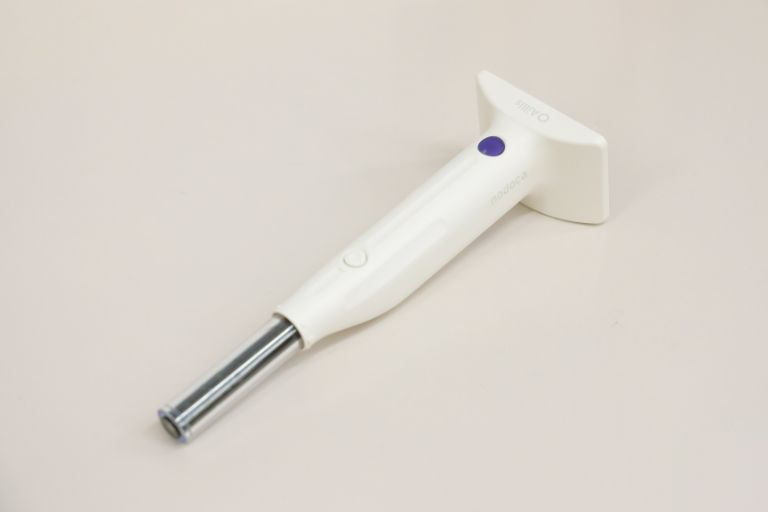 インフルエンザ検査用AI医療機器「nodoca」